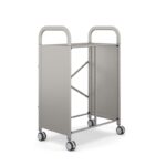 Callero opbevaringsvogn er en metalvogn med fire hjul, åbne sider og to sidehåndtag på en hvid baggrund.