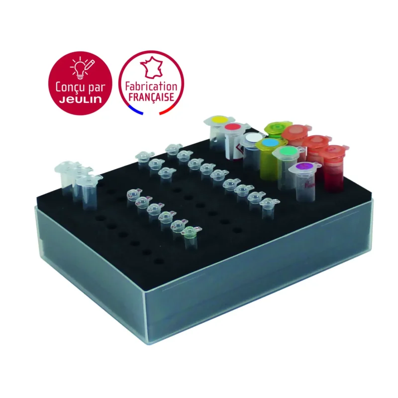 Kølet stativ til PCR-mikrorør - Stor-modellen har rækker af flerfarvede rør; to franske certificeringslogoer er vist ovenfor.