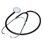Stetoskoper vises på en hvid baggrund.