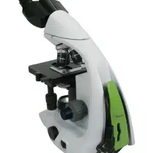 Binokulært DELio-mikroskop er hvidt og grønt med to okularer, justeringsknapper og en tilsluttet netledning.