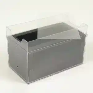 Drivhuseffektmodel og infrarød indfangning er en klar rektangulær æske med et hængslet låg, der viser det sorte indre.